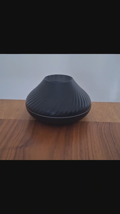 Veyra – Compact Flame-Effect Diffuser | Multi-Colour Glow